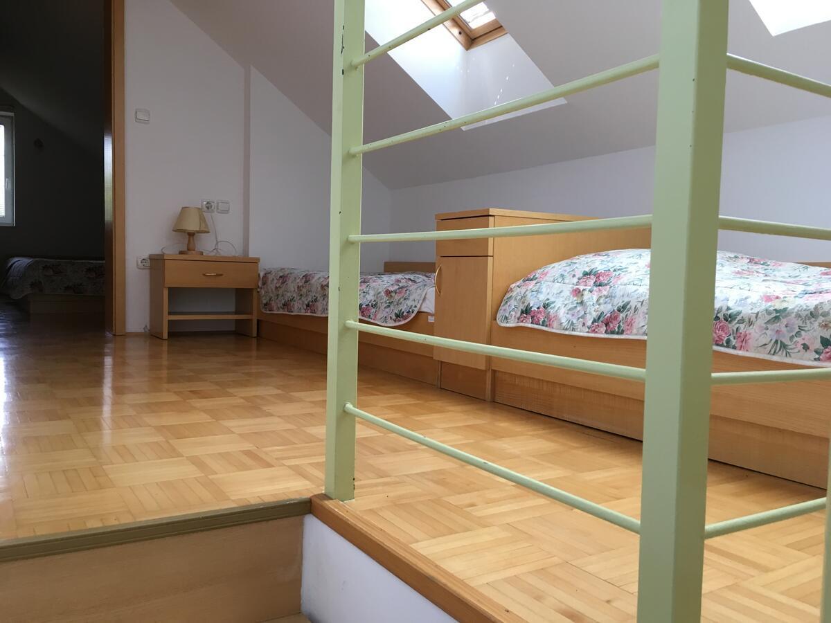 Apartment J-max Bled