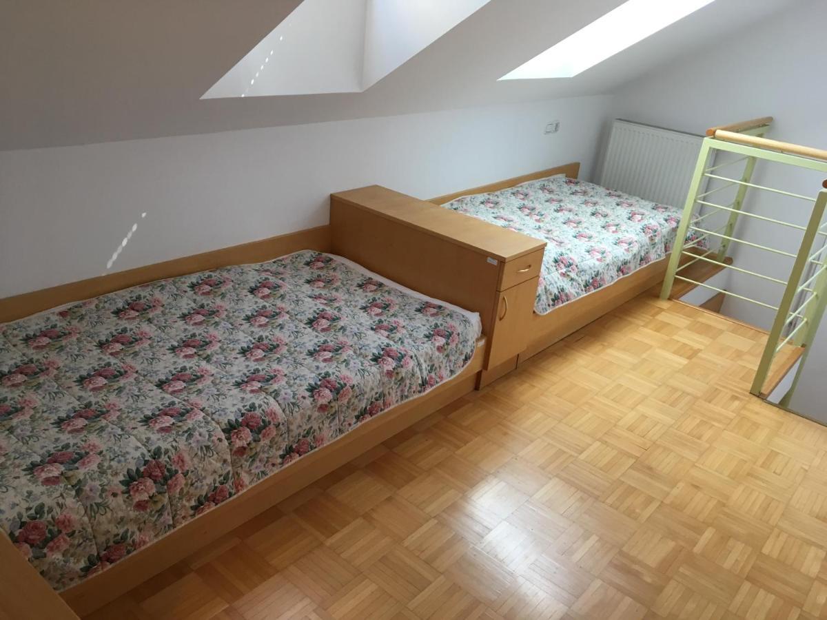 Apartment J-max